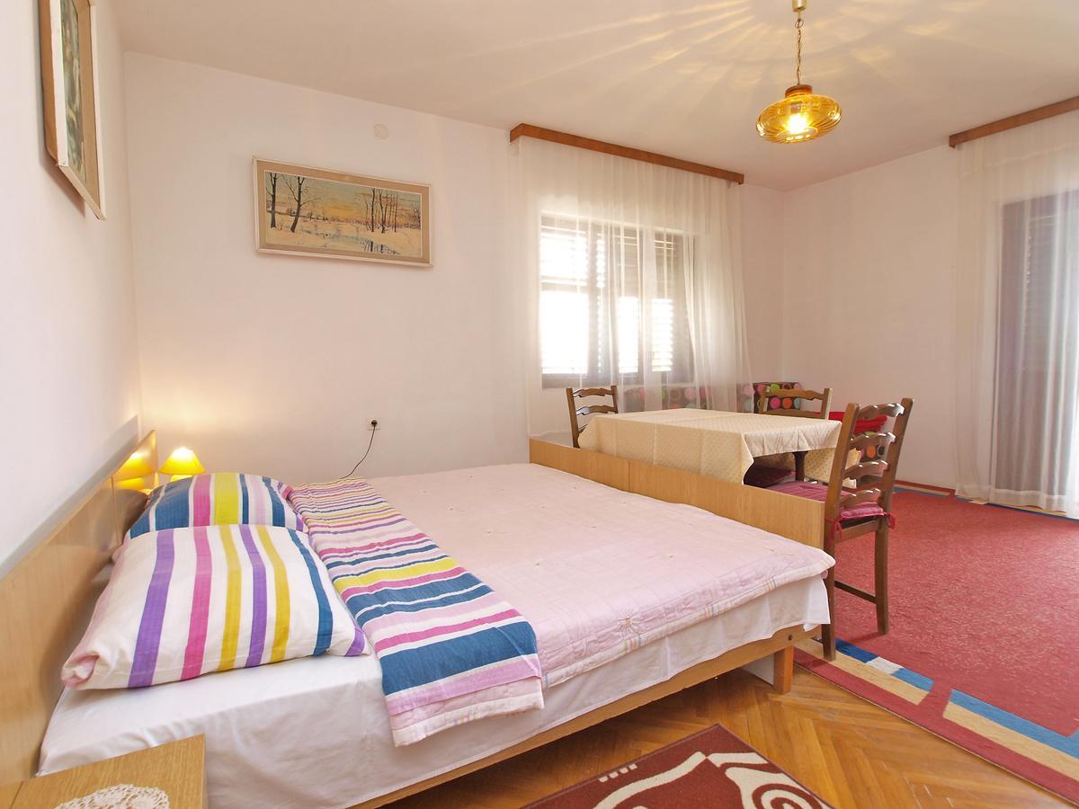 Apartments Ana Ρόβινι Εξωτερικό φωτογραφία